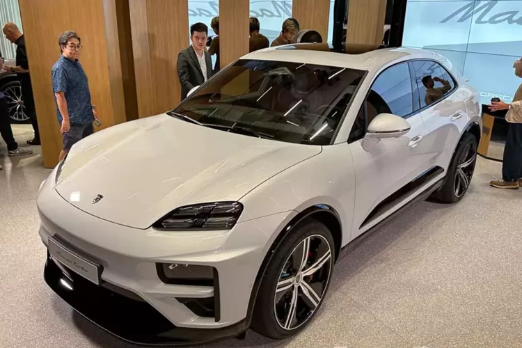 Porsche Macan EV 2024 chinh thuc trinh lang, tu 1,93 ty dong-Hinh-9