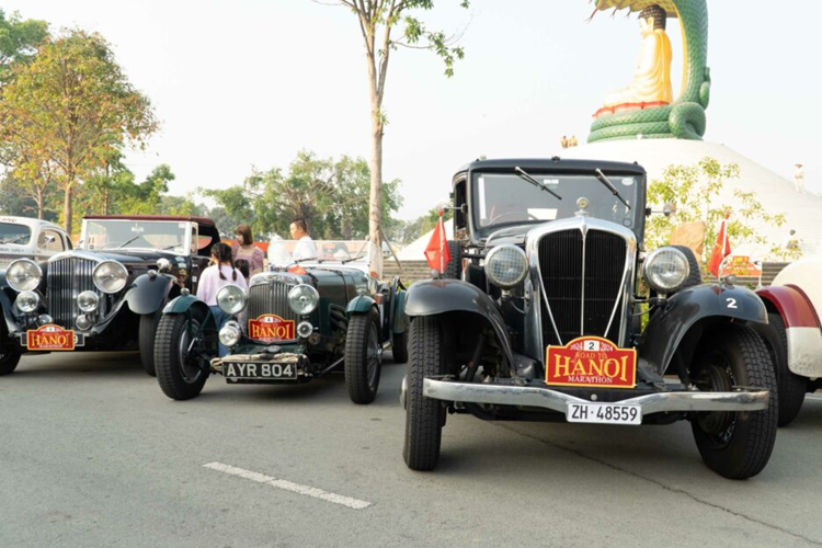 Dan oto co trieu do phuot Rally gan 7.000 km den Viet Nam-Hinh-3