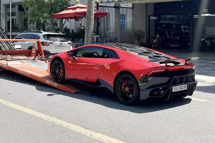 Lamborghini Huracan do tien ty cua Doan Di Bang da tim thay chu moi-Hinh-2