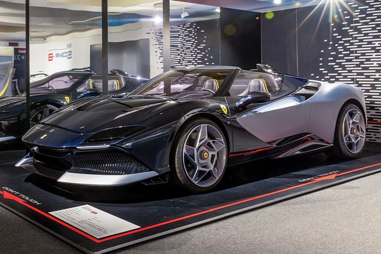 Ferrari SP-8 - sieu xe khong mui doc nhat vo nhi cua dai gia chau A