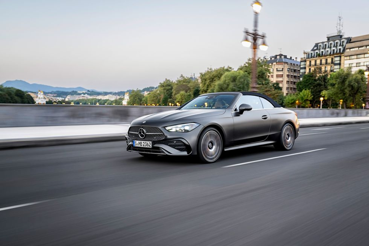 Chi tiết Mercedes-Benz CLE Cabriolet 2024 - coupe mui trần động cơ hybrid - Hình 2 Chi tiet Mercedes-Benz CLE Cabriolet 2024 - coupe mui tran dong co hybrid-Hinh-2