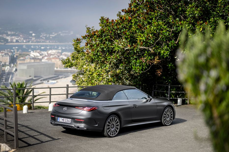 Chi tiết Mercedes-Benz CLE Cabriolet 2024 - coupe mui trần động cơ hybrid - Hình 9 Chi tiet Mercedes-Benz CLE Cabriolet 2024 - coupe mui tran dong co hybrid-Hinh-9