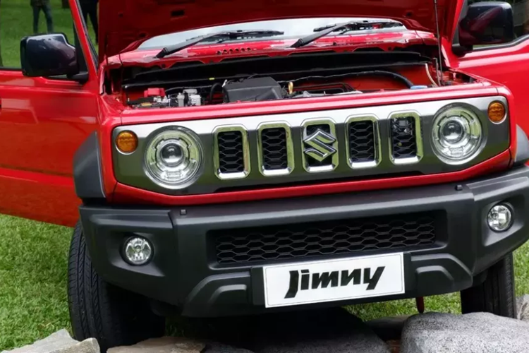 Suzuki Jimny 5 cua tu 720 trieu dong tai Indonesia, sap ve Viet Nam-Hinh-4