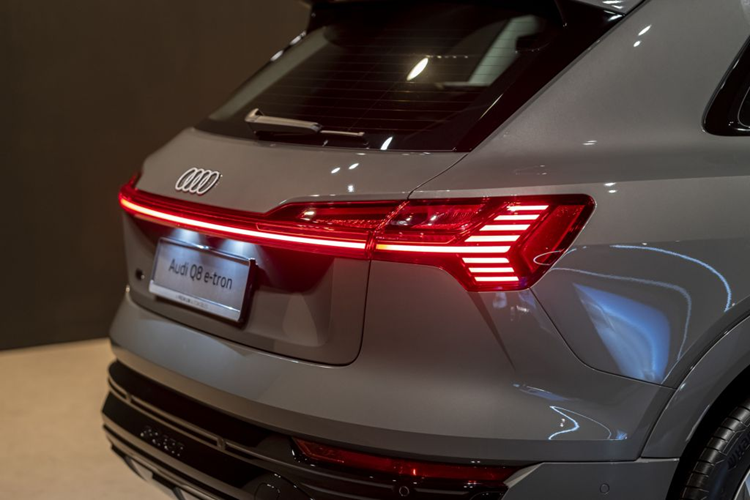 Audi Q8 e-tron khoang 3,8 ty tai Viet Nam, ra mat thang 5/2024-Hinh-5