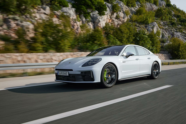 Porsche Panamera 2024 ban hybrid moi, khoi diem tu 2,83 ty dong-Hinh-3