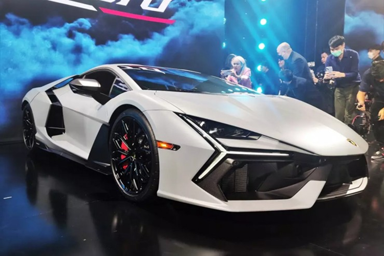 Minh Nhua se chi hon 50 ty dong tau sieu xe Lamborghini Revuelto?-Hinh-10