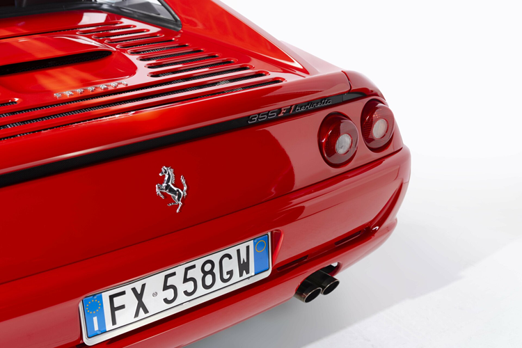 Ferrari F355 - chiec 