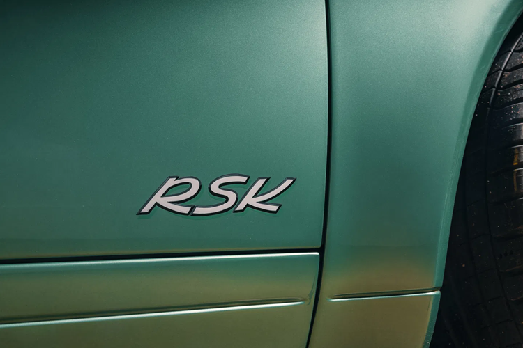 Tuthill ra mat Porsche 911 “RSK” dac biet cho dai gia Hong Kong-Hinh-2