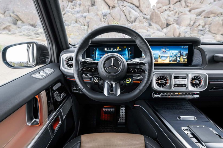 Mercedes-Benz G-Class 2025 nang cap, them dong co hybrid 