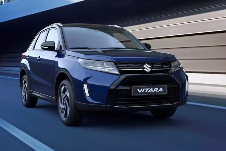 Suzuki Vitara 2024 ngoai that 