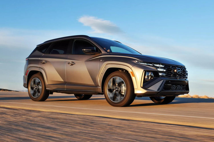 Hyundai Tucson 2025 nang cap manh tay voi dong co hybrid sac dien