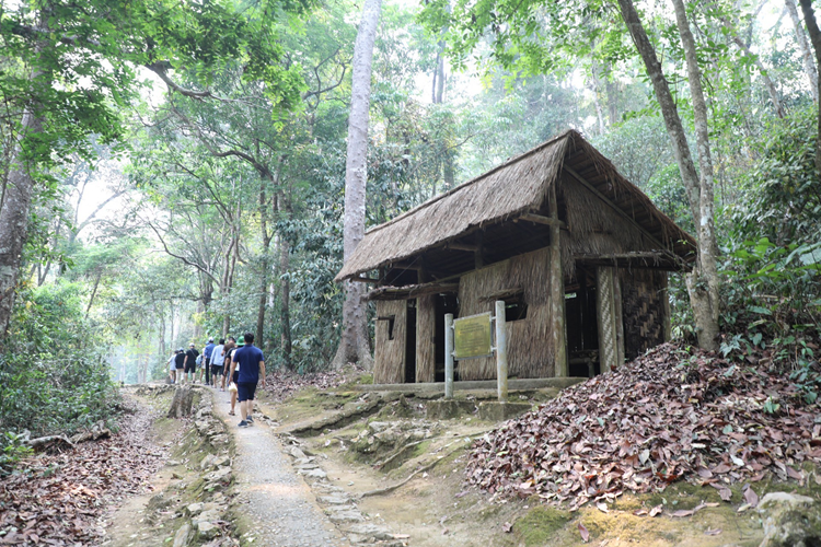 Canh tuong ben trong So Chi huy chien dich Dien Bien Phu