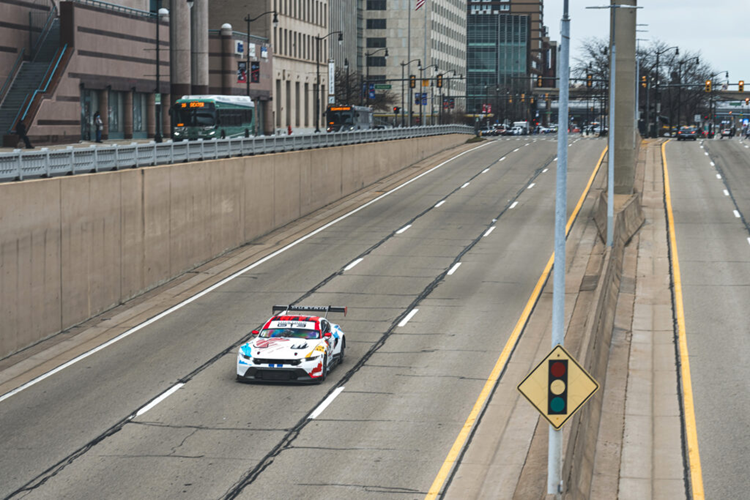 Ngam Ford Mustang GT3 IMSA mau ao “ke thua” Mustang 60 nam qua-Hinh-12