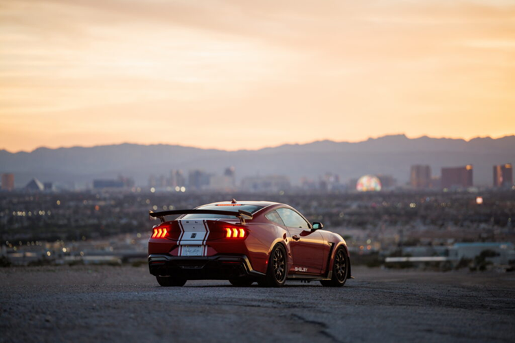 Ngam “quai thu” Shelby Super Snake manh 803 ma luc, gioi han 250 xe-Hinh-10