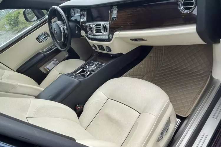 Rolls-Royce Ghost doi dau do 2024 - 