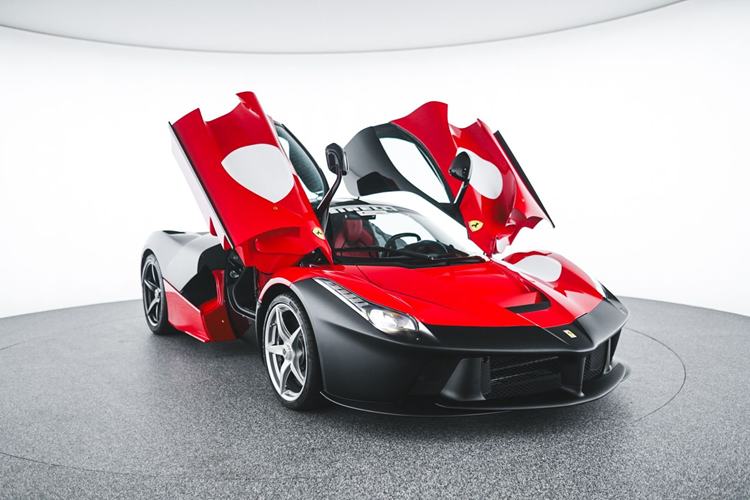 LaFerrari ban thu nghiem “cuc doc” dau gia, mon hoi cho cac dai gia