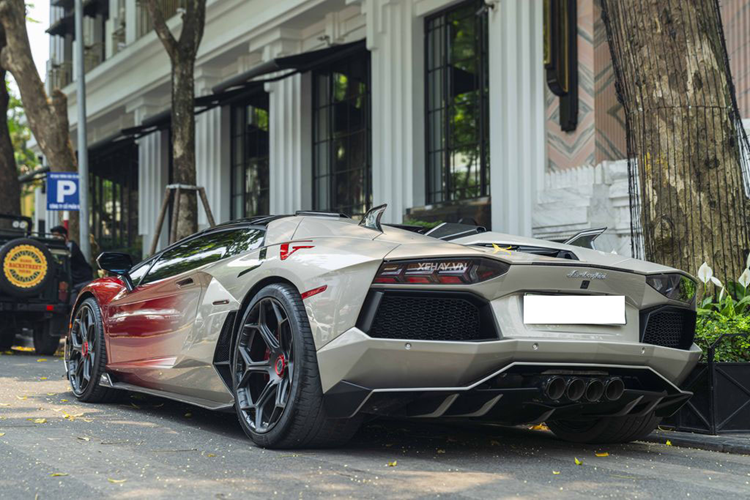 Cham mat Lamborghini Aventador bac ty do doc cua dai gia Ha Noi-Hinh-13