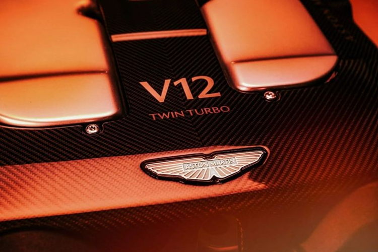 Aston Martin mang sieu xe Vanquish tro lai voi khoi dong co V12 moi-Hinh-3
