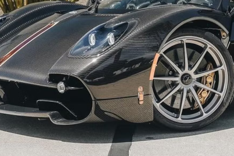 Pagani Utopia gia hon 53 ty dong dau tien den tay dai gia My-Hinh-2