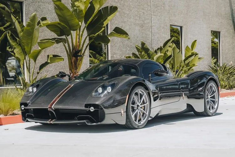 Pagani Utopia gia hon 53 ty dong dau tien den tay dai gia My