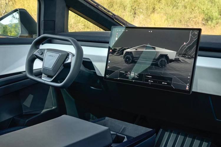 Minh Nhua tau sieu ban tai dien Tesla Cybertruck kieu 