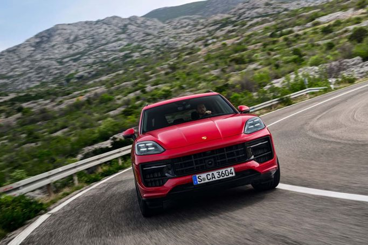 Porsche Cayenne 2025 nang cap nhieu trang bi, gia tu 2,21 ty dong-Hinh-3