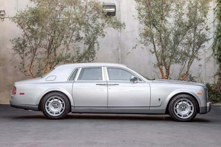 Rolls-Royce Phantom cu gia re, nhung hoa don sua chua “nga ngua”-Hinh-5