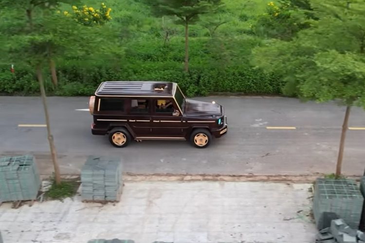 Tan thay Mercedes-AMG G63 bang go nhu 