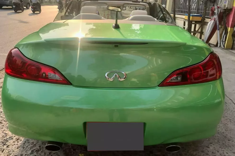 Infiniti G37 Convertible 