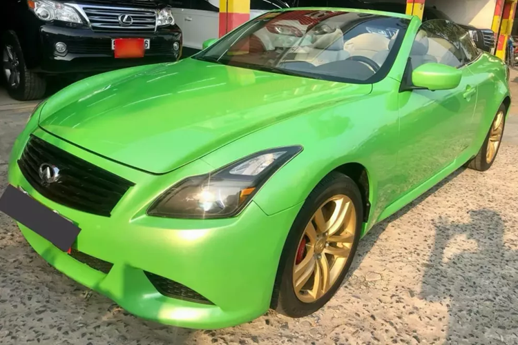 Infiniti G37 Convertible 