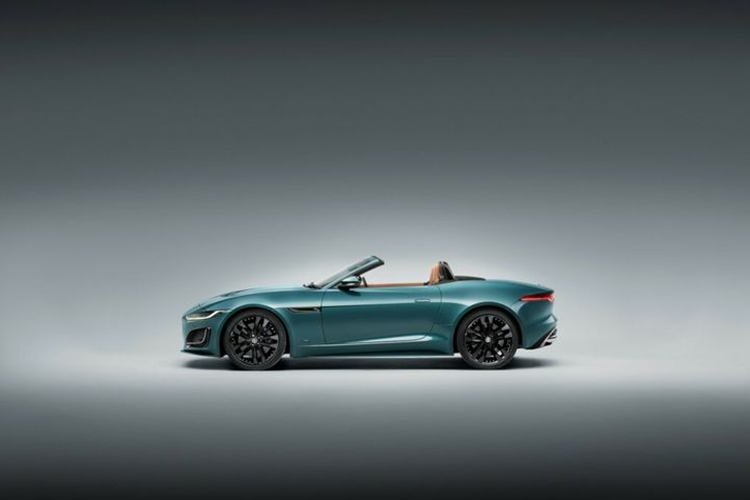 Jaguar F-Type cuoi cung xuat xuong, khai tu oto dong co dot trong-Hinh-2