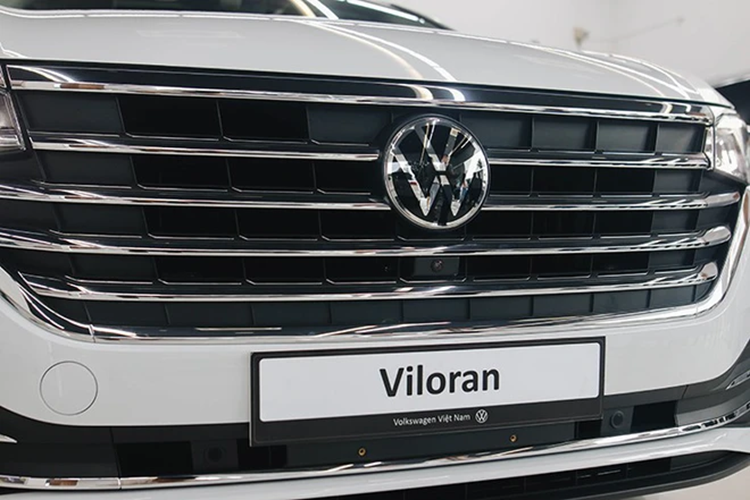 Hoa hau Tieu Vy chi tien ty tau MPV Volkswagen Viloran o tuoi 23-Hinh-6