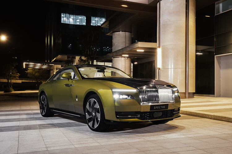 Rolls-Royce Spectre dien gan 18 ty tai Viet Nam den tay Minh Nhua-Hinh-6