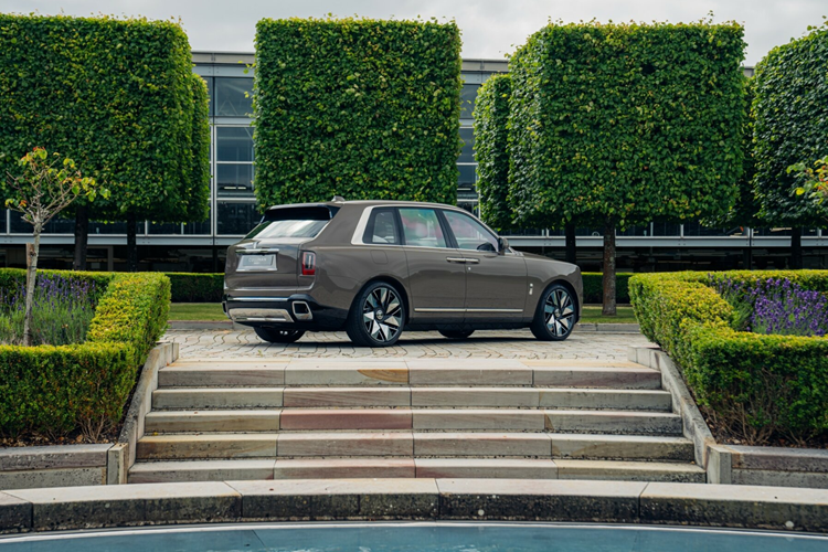 Rolls-Royce mang “bo tu” xe sieu sang ca nhan hoa den Goodwood 2024-Hinh-14