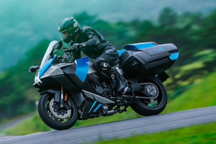 Kawasaki thu nghiem sieu moto Ninja H2 chay nhien lieu 