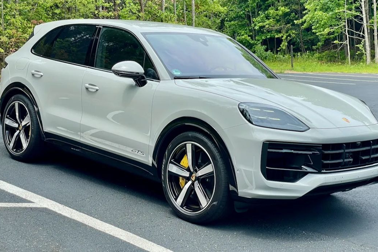 Porsche Cayenne chay xang van se ton tai-Hinh-2