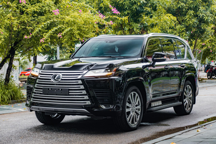 Lexus LX600 cho ong Kim Jong-un vuot lu di thi sat cuu ho co gi?-Hinh-10