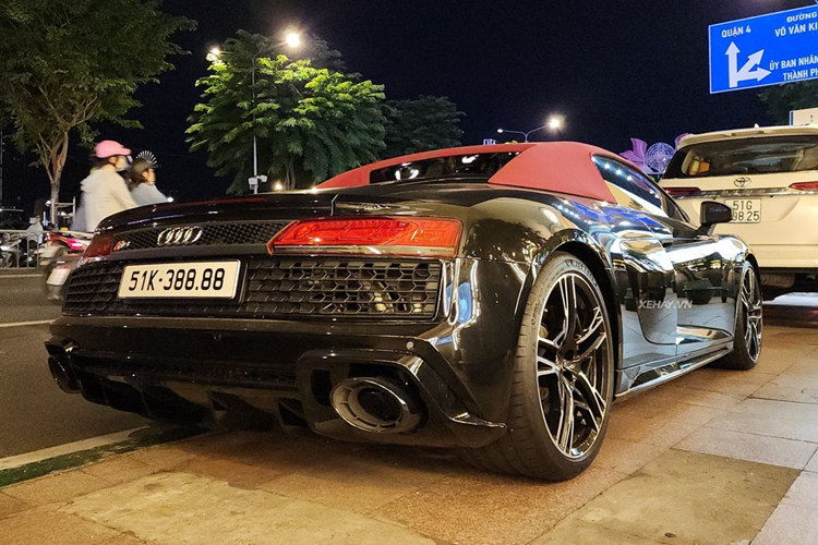 Tom gon Audi R8 V10 Spyder bien “tu quy 8