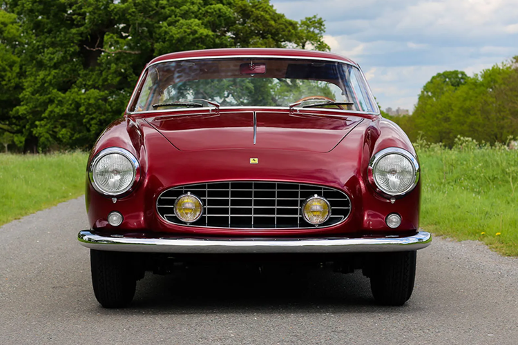 Nhin lai Ferrari 250 GT Coupe – xe thuong mai dau tien cua Ferrari-Hinh-2