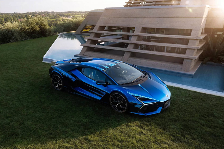 Lamborghini Revuelto Opera Unica – sieu xe doc ban voi mau son dac biet