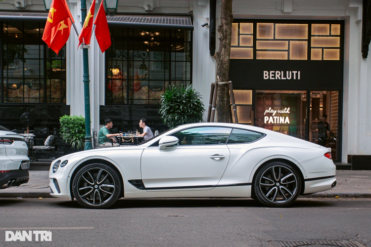 Bentley Continental GT chay 12.000km gan 5 nam, lo hon 10 ty dong-Hinh-2