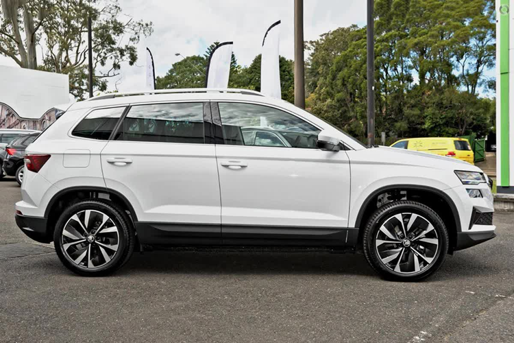 Gia xe Skoda Karoq va Kodiaq tai Viet Nam giam ca tram trieu dong-Hinh-8