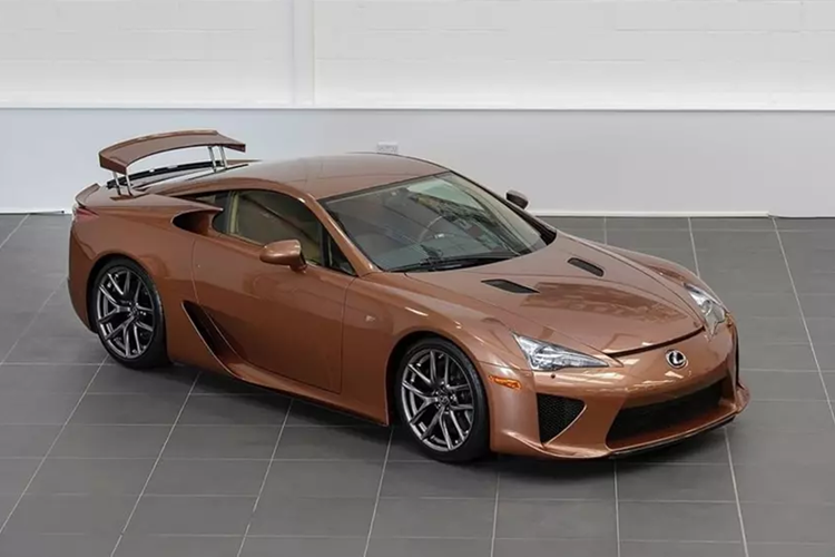 Lexus LFA - sieu xe  hang hiem chi co 3 chiec tren toan the gioi-Hinh-2