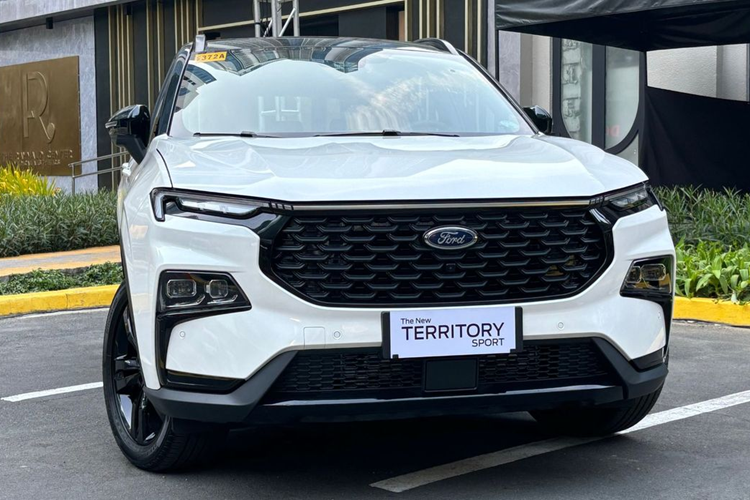 Ford Territory Sport 2025 sap ve Viet Nam, san sang 