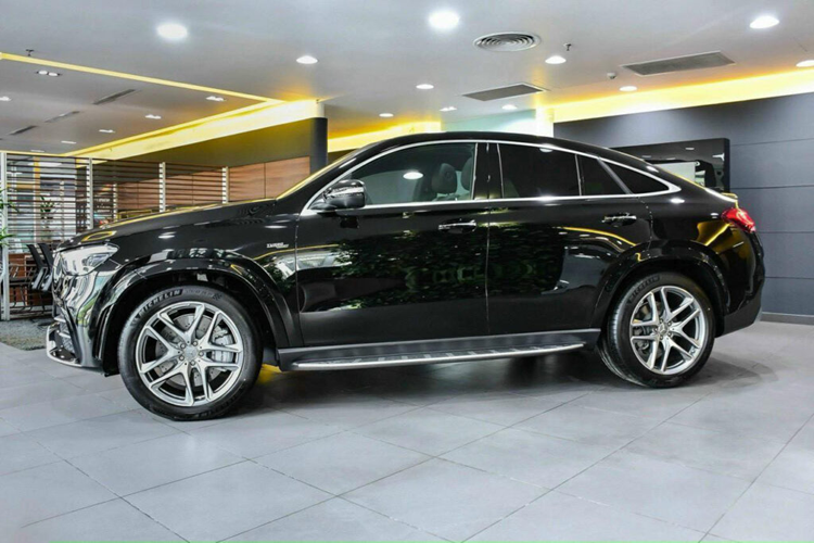 Mercedes-AMG C43, A35, GLE 53 giam gia cao nhat toi 490 trieu dong-Hinh-19