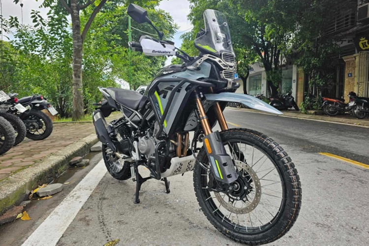 CFMoto 450MT - xe moto Trung Quoc gia 165 trieu dong tai Viet Nam