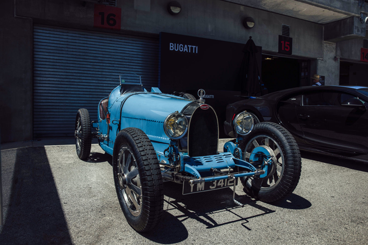 Bugatti Bolide cung huyen thoai Type 35 “chinh phuc” Laguna Seca-Hinh-2