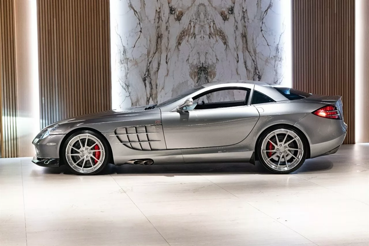 Mercedes-Benz SLR cua sao bong ro Michael Jordan gia 16 ty dong-Hinh-7