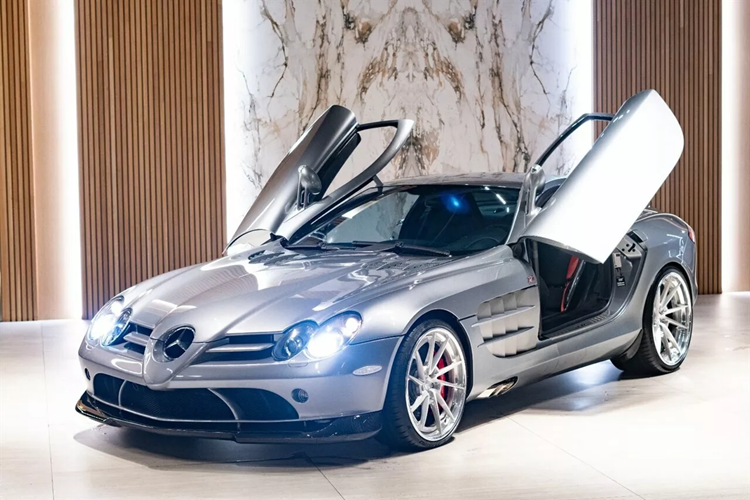 Mercedes-Benz SLR cua sao bong ro Michael Jordan gia 16 ty dong