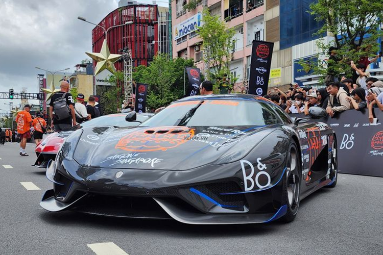 Koenigsegg Regera Honey doc nhat the gioi lan banh tai Sai Gon-Hinh-6